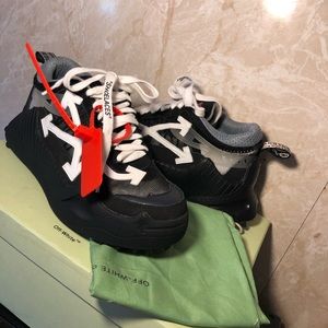 Off-White c/o Virgil Abloh Women's Black Odsy-1000